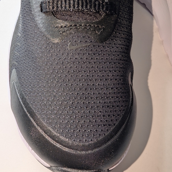 Nike Air Max Nuaxis Sneakers New Black White Women's 9 - Picture 7 of 8